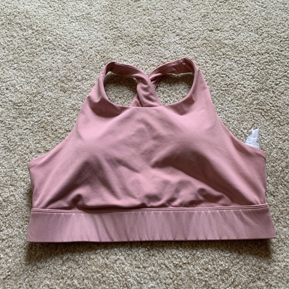 Fabletics NWOT Ella Sports Bra